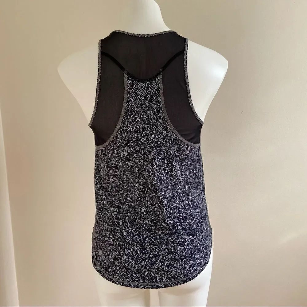 Lululemon Mesh Detail Tank - Picture 4 of 7